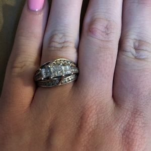 1 1/2K engagement ring